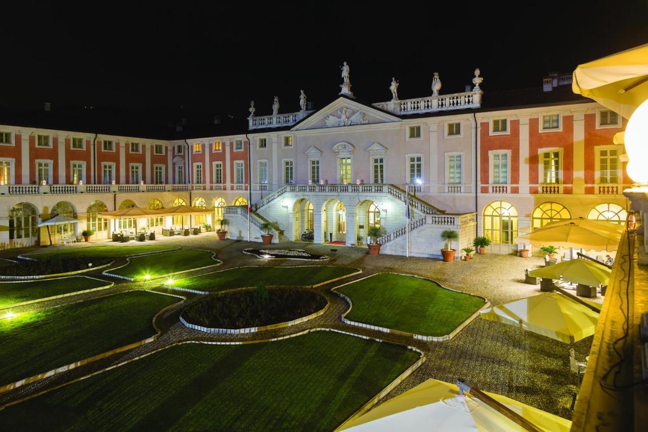 Villa Fenaroli Palace Hotel Рецато Екстериор снимка